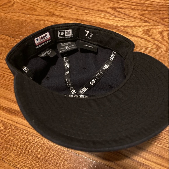 New Era Boston Red Sox fitted - Picture 3 of 4